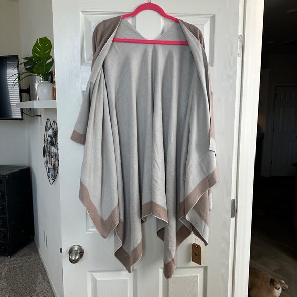 mellifluous ruana cape beige cream viscose wrap scarf sweater poncho open front - Picture 3 of 7